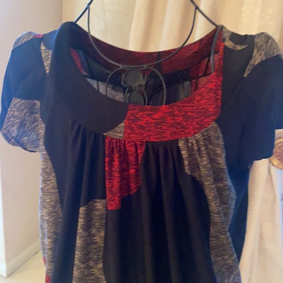 Top - Picture 3 of 4